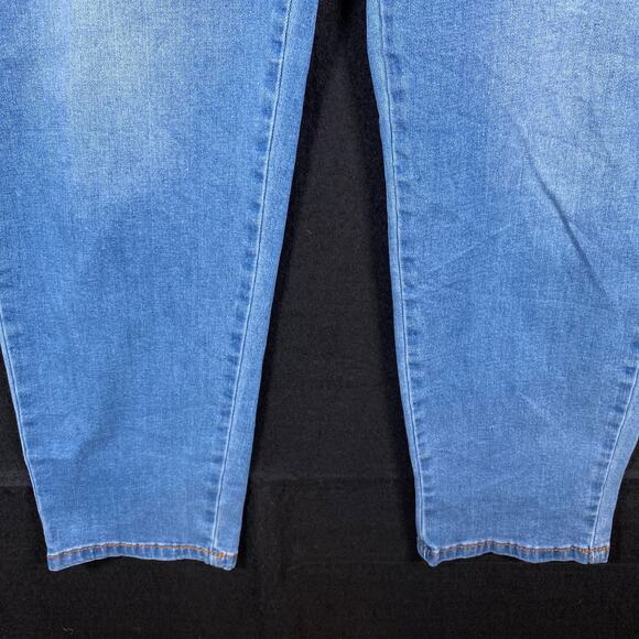 Chelsea & Violet Womens Jeans Blue Button Fly Cropped Capris Stretch 29 - Picture 3 of 12